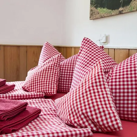 Hotell Giessler Modern Retreat 4*